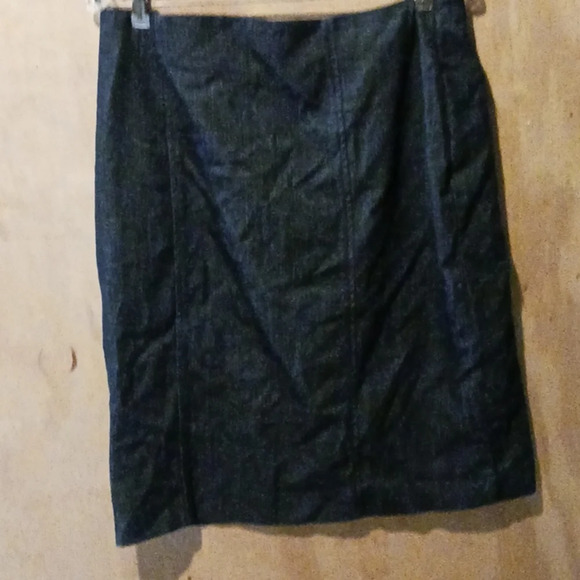NWT Banana Republic Denim skirt - Picture 6 of 6